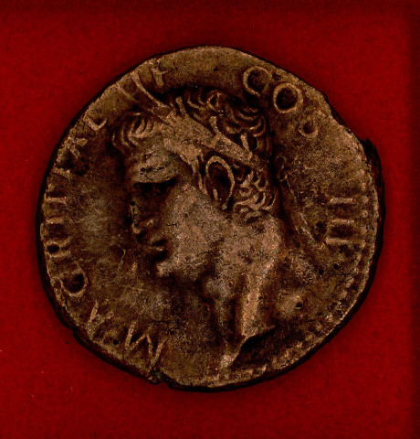 Mon 1812 - Caligula