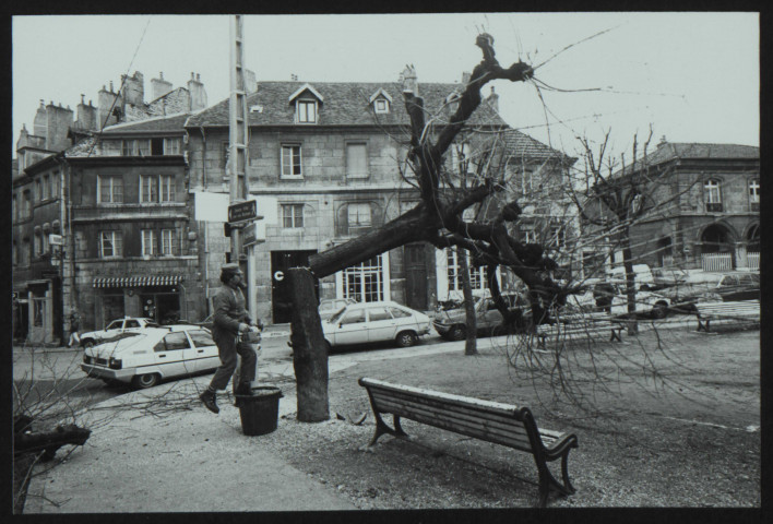 Quartier Battant - Square Henri BouchotM. Tupin