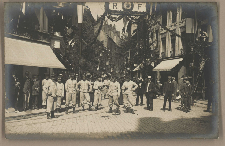 [Besançon - Les Fêtes des 14 15 et 16 Août 1909 ]. [image fixe] , Besançon : Teulet, 61, Grande Rue, Besançon, 1904/1909