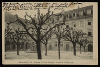 Besançon - Lycée Victor Hugo. - Cour d'Honneur [image fixe] , 1904/190?