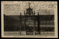 Besançon - Besançon - La Grille de l'Hôpital St-Jacques (1703). [image fixe] , 1897/1904