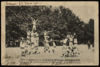 Concours de Gymnastique à Chamars - Les Pyramides [image fixe] , 1902