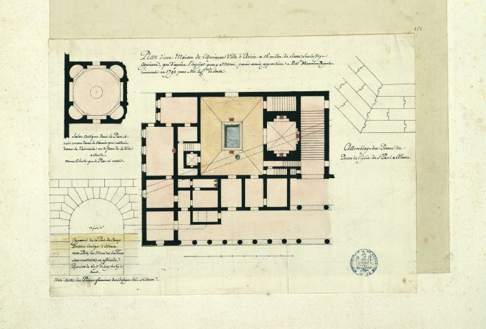 Plan d'une maison de l'ancienne ville d'Aricie à 16 milles de Rome sur la voie Appienne qui, d'après l'inscription qu'on y a trouvé, paraît avoir appartenu à Publius Memmius Regulus, découverte en 1792 par M. le Comte de Sousa. Salon antique dont le plan se voit encore dans le chemin qui conduit dans la Valerinia au-dessous de la ville actuelle. Appareil de la porte du camp prétorien antique d'Albano. Assemblage de pierres de perron de l'église de Saint-Paul à Albano / Pierre-Adrien Pâris , [S.l.] : [P.-A. Pâris], après 1792