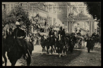 Besançon - Fêtes des 13, 14 et 15 Août 1910 - Dépard du Président FALLIERES, Rue de Belfort. [image fixe] , 1904/1911