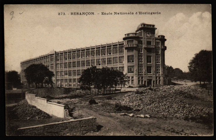 Besançon. - Ecole Nationale d'Horlogerie [image fixe] , Besançon : Les Editions C. L. B., 1930/1932