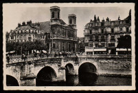 Besançon-les-Bains (Doubs) - Pont Battant et Eglise de la Madeleine [image fixe] , Mâcon : Combier Imp., 1909-1950