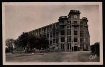 Besançon - Ecole d'Horlogerie. (Guadet Arch.) [image fixe] , Strasbourg : "Real-Photo" C.A.P., 1935/1941