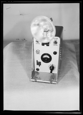 39MDT187 - Appareil de contrôle de l'équilibrage [?] : négatif (noir et blanc).