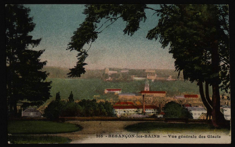 Besançon-les-Bains. Vue générale prise des Glacis [image fixe] , Besançon : Editions C.L.B., 1904/1937