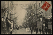 Besançon - Fêtes des 13, 14 et 15 Août 1910 - Décorations de la Grande-Rue. [image fixe] , 1904/1910