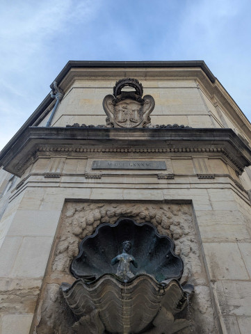 Fontaine ; Fontaine des Dames