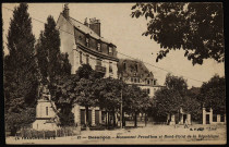 Besançon - Monument Proud'hon et Rond-Pont de la République [image fixe] , Paris : B. F. "Lux" ; Imp. Catala frères, 1910-1930