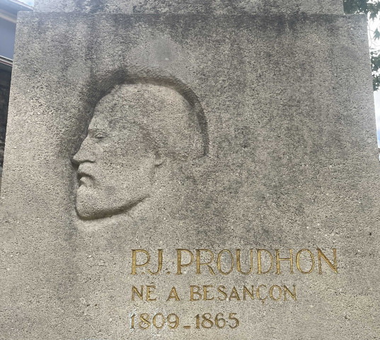 Statue ; Monument à Pierre-Joseph Proudhon