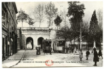 Besançon. - Porte de Battant et place Bouchot- [image fixe] , Besançon : Edit. L. Gaillard - Prêtre, Besançon, 1904/1930