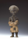 Maternité - sculpture Baoulé, Côte d’Ivoirestatuette de femme portant un enfant dans ses bras