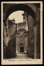 Besançon. - La Porte de la Cathédrale. - LL [image fixe] , Paris : Lévy et Neurdein réunis, 1904/1934