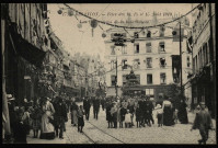Besançon - Fêtes des 13, 14 et 15 Août 1910 - Décorations de la Rue Battant. [image fixe] , 1904/1910