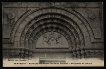 Besançon. - Basilique des Saints Férréol et Ferjeux - Sculptures du portail [image fixe] , Besançon : Escaigh, édit., Besançon, 1930/1984