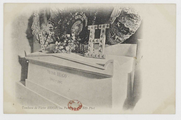 Tombeau de Victor Hugo, au Panthéon. [image fixe] / ND Phot , 1885/1910