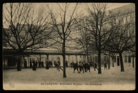 Besancon - Institution Saint-Jean. - En Récréation [image fixe] , 1904/1910