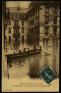 Besançon - Inondations des 20-21 Janvier 1910 - Square St-Amour - Un Ravitaillement. [image fixe] , 1904/1910