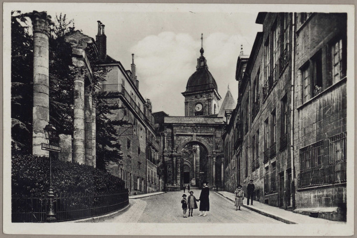 Besançon - St-Jean - Square Castan. [image fixe] , Mâcon : PHOT. COMBIER MACON, 1930/1934