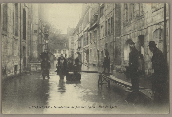 Besançon - Inondations de Janvier 1910 - Rue du Lycée. [image fixe] , 1904/1910