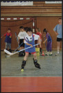 Sports collectifs - Roller-hockey, enfants jouant au roller-hockeyM. Tupin