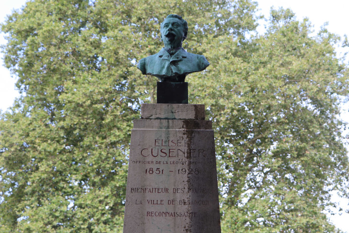 Buste ; Monument à Élisée Cusenier
