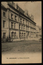 Besançon - Le Palais Granvelle. [image fixe] , 1903/1906