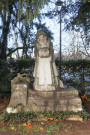 Statue ; L'Hiver