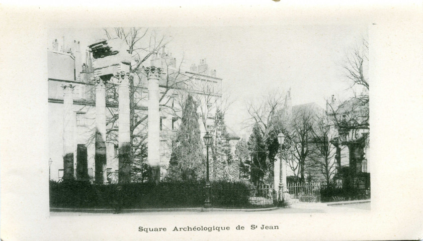 Besançon-les-Bains - Square Archéologique de St Jean [image fixe] , Besançon : A. Vaillant. Libraire-Editeur, 1902-1930