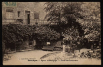 Besançon - Besançon - Square archéologique - Entrée des Souterrains. [image fixe] , Besançon : J. Liard, édit. Besançon, 1905/1908