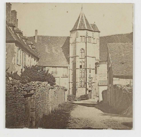 Tour du château de Gy [estampe] , [S.l.] : [s.n.], [1900-1925]