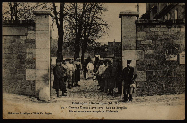 Caserne Duras (1771-1777) Rue de Bregille [image fixe] , Besançon : Cliché Ch. Leroux, 1910/1930