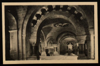 Besançon. - Basilique des Saints Férréol et Ferjeux - Vue d'ensembe de la Crypte [image fixe] , Besançon, 1930/1984