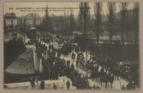 Besançon - 1er Avril 1906. Cavalcade au profit des Mineurs de COURRIERES - Char de Jeanne d'Arc et Bousbots. [image fixe] , 1904/1906