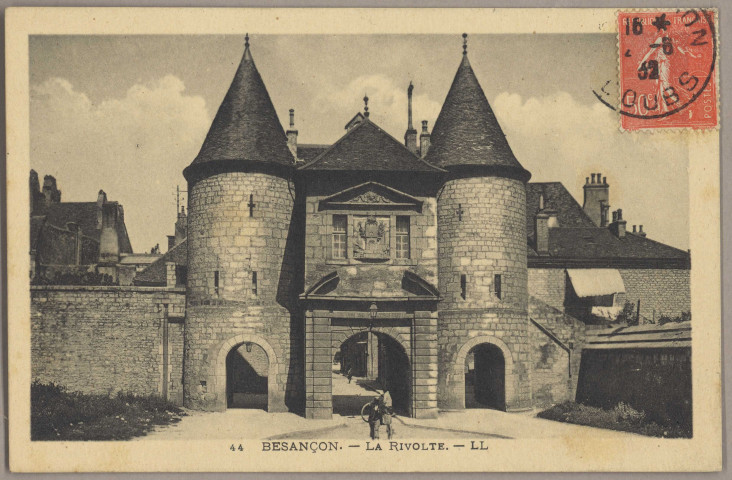 Besançon. La Porte Rivotte [image fixe] , Paris : LL, 1904/1932