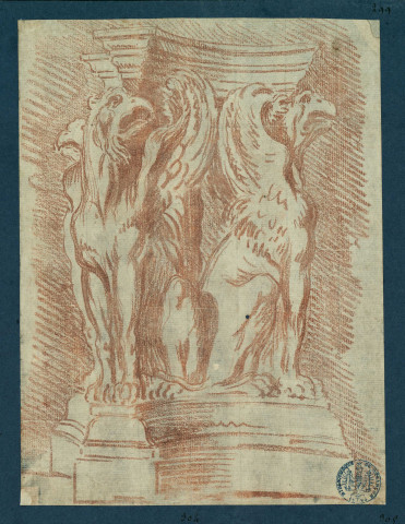 Piédestal sculpté en haut-relief (griffons ?) , [S.l.] : [s.n.], [1700-1800]