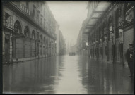 MAUVILLIER, Emile. Besançon. Inondations janvier 1910, rue de la République