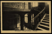 Besançon - Besançon - Clinique Clermont - L'Escalier. [image fixe] , Besançon : Les Editions C. L. B. - Besançon., 1914/1930