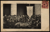 Centenaire de Victor Hugo. Sortie des délégations étrangères [image fixe] , Paris : L'H, 1902