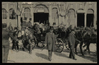 Besançon - Fêtes des 13, 14 et 15 Août 1910 - Arrivée du Président Gare Viotte. [image fixe] , 1904/1910
