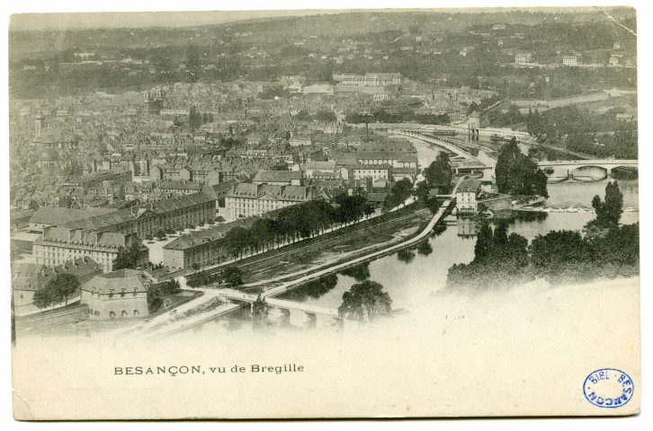 Besançon, vu de Bregille [au premier plan, le Doubs et les casernes Ruty] [image fixe] , 1897/1903