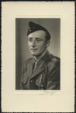 RAMSEYER (studio). Militaire, 5e régiment d'artillerie, Besançon, en buste