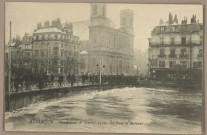 Besançon - Inondations de Janvier 1910 - Le Pont Battant. [image fixe] , 1904/1910