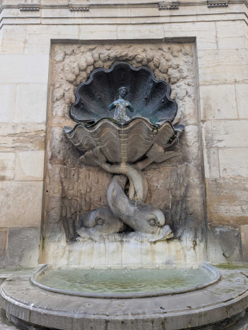 Fontaine ; Fontaine des Dames