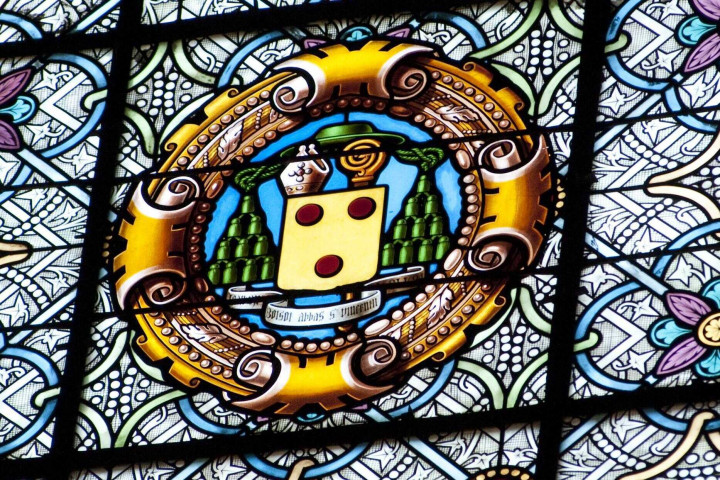 Verrière décorative armoriée